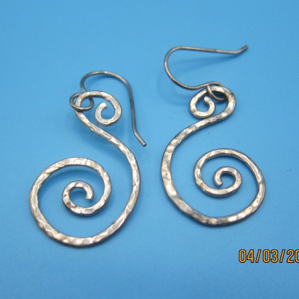 💥5/$10💥 Silver-plated swirl earrings Pre-owned
